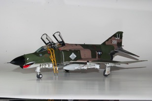 F-4E Phantom II (3).jpg